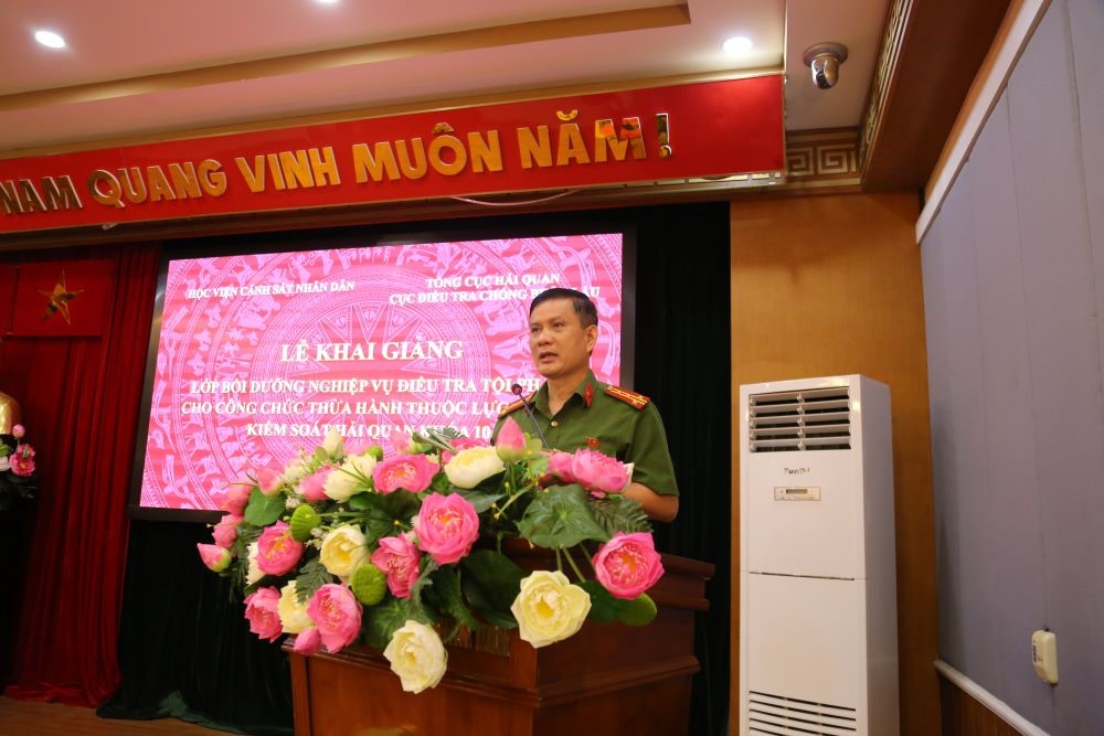 Đại tá, PGS. TS Nguyễn Hải Hưng, Trưởng khoa Cảnh sát kinh tế, Học viện CSND phát biểu tại Lễ khai giảng
