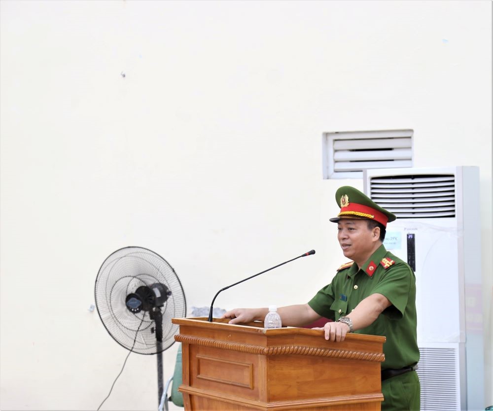 Đại tá, TS Nguyễn Đăng Sáu, Phó Giám đốc Học viện phát biểu tại Hội thi