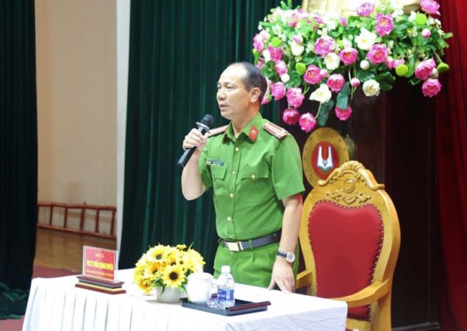 Đại tá, PGS.TS Trần Quang Huyên, Phó Giám đốc Học viện chủ trì buổi tọa đàm