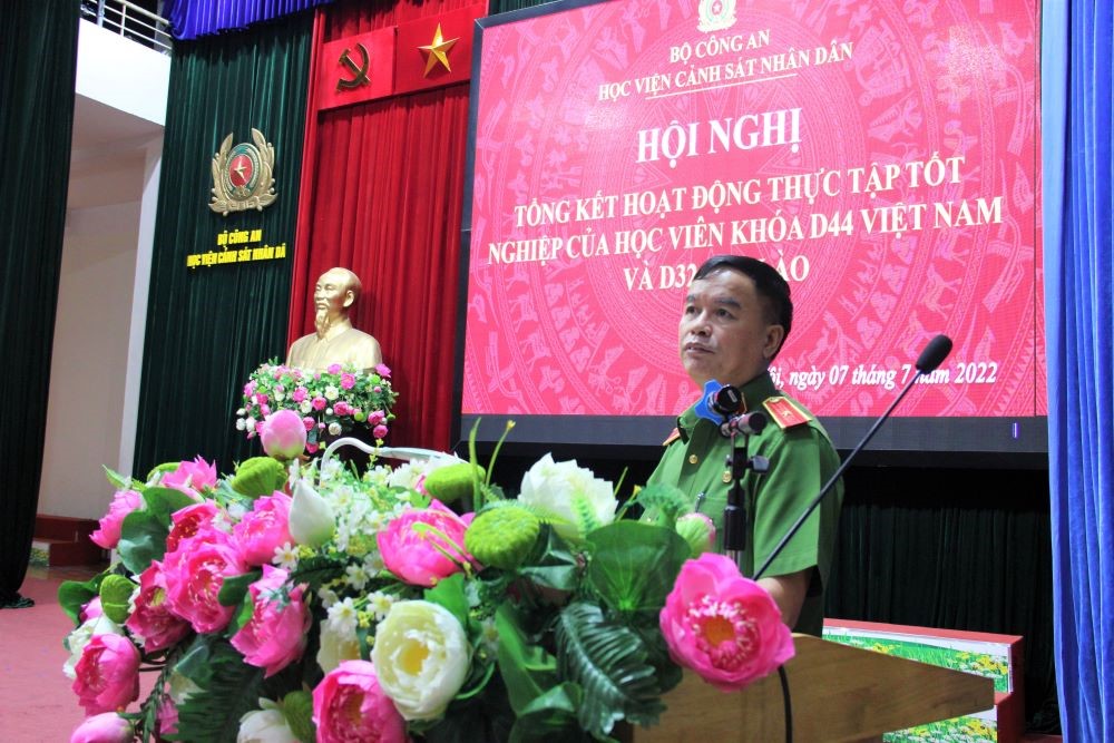 Thiếu tướng, GS. TS Nguyễn Đắc Hoan, Phó Giám đốc Học viện phát biểu tại Hội nghị
