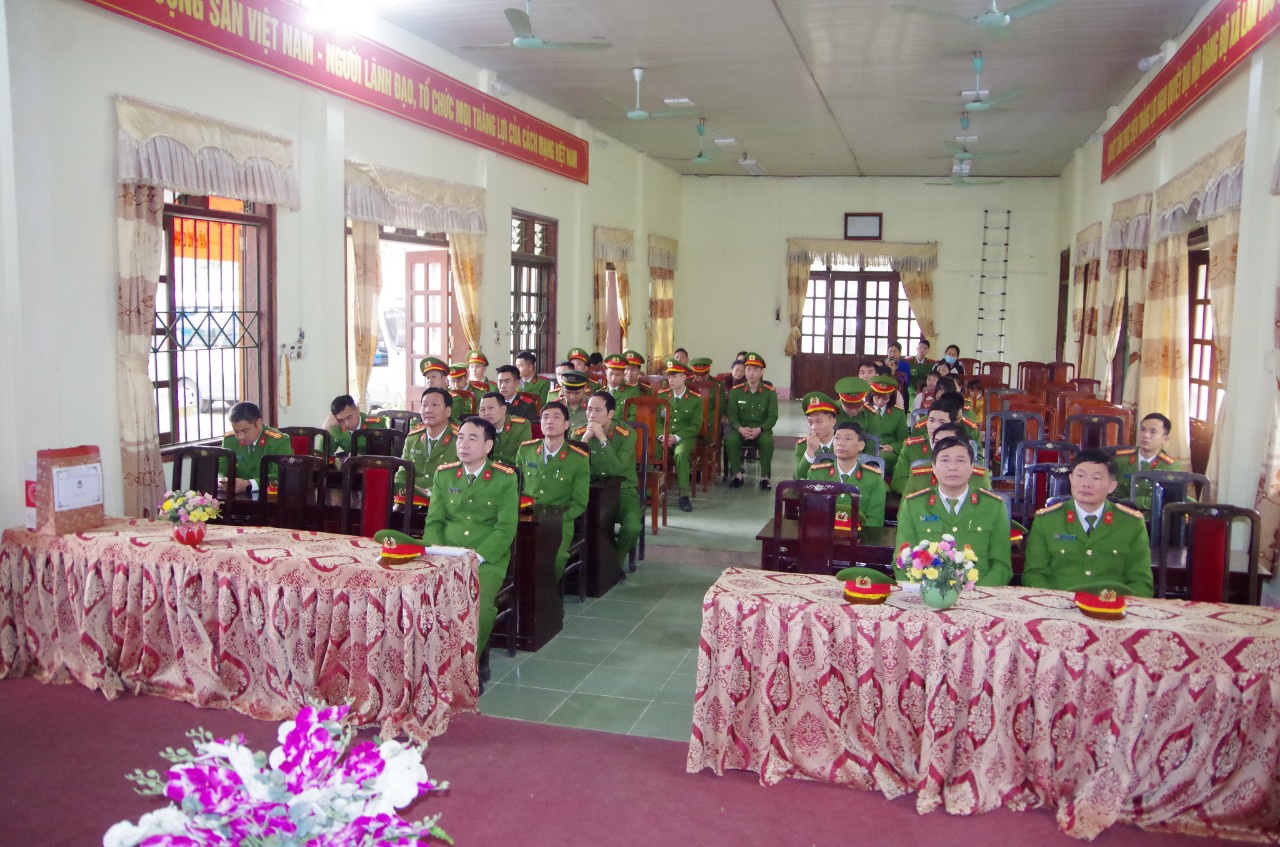 Chương trình tọa đàm, trao đổi kinh nghiệm tại Phòng Cảnh sát cơ động - Công an tỉnh Hà Giang