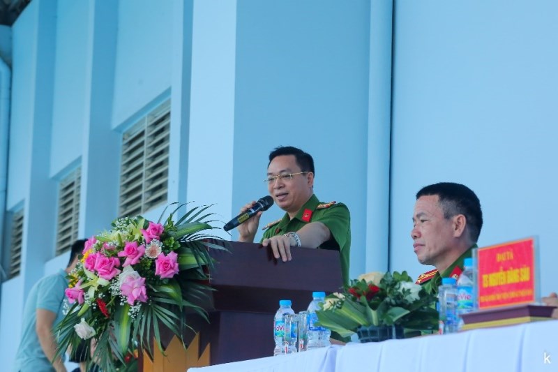 Đại tá, TS Nguyễn Đăng Sáu, Phó Giám đốc Học viện phát biểu khai mạc Hội thi