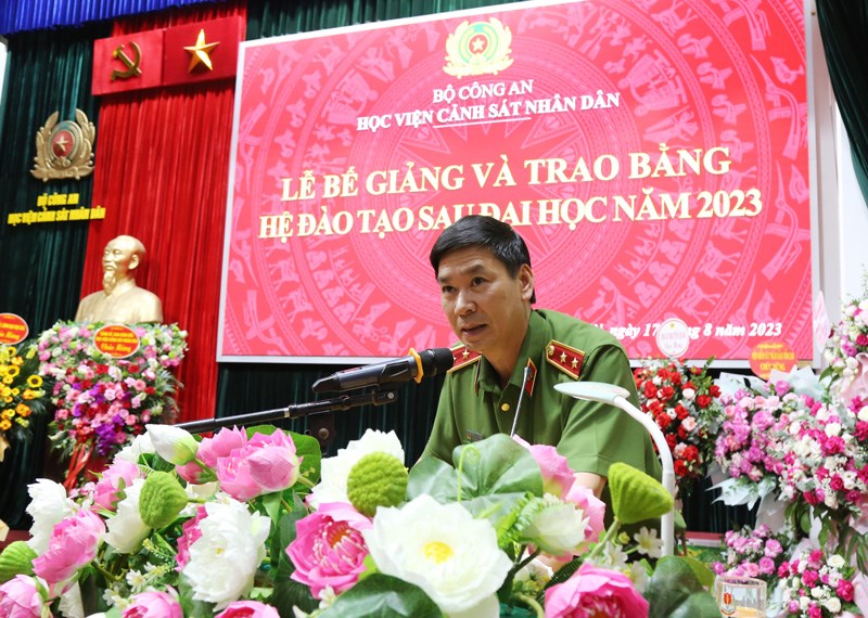 Trung tướng, GS. TS Trần Minh Hưởng, Giám đốc Học viện phát biểu chỉ đạo tại buổi lễ